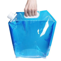 Portable water container